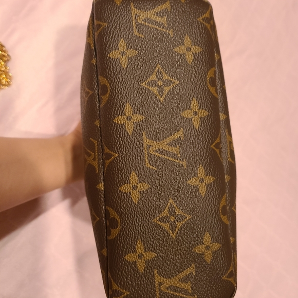 Sold - Picture 2 of 9